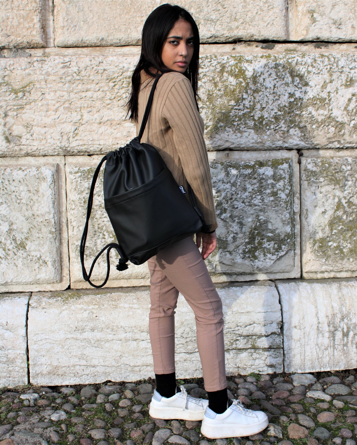 Drawstring bag in Vegan Leather OCEAN Black