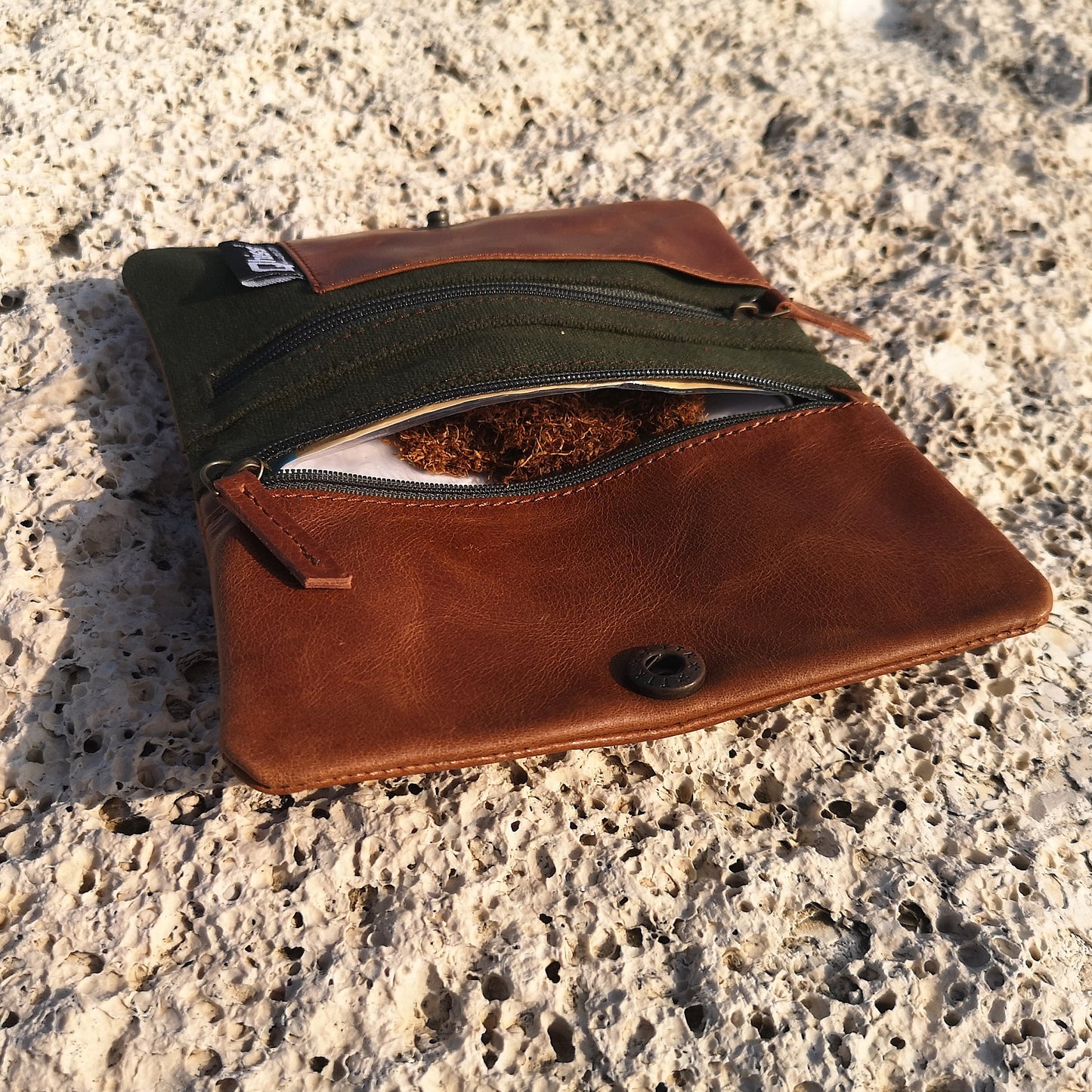 Tobacco Pouch in Leather mod. Berlin brown/beige