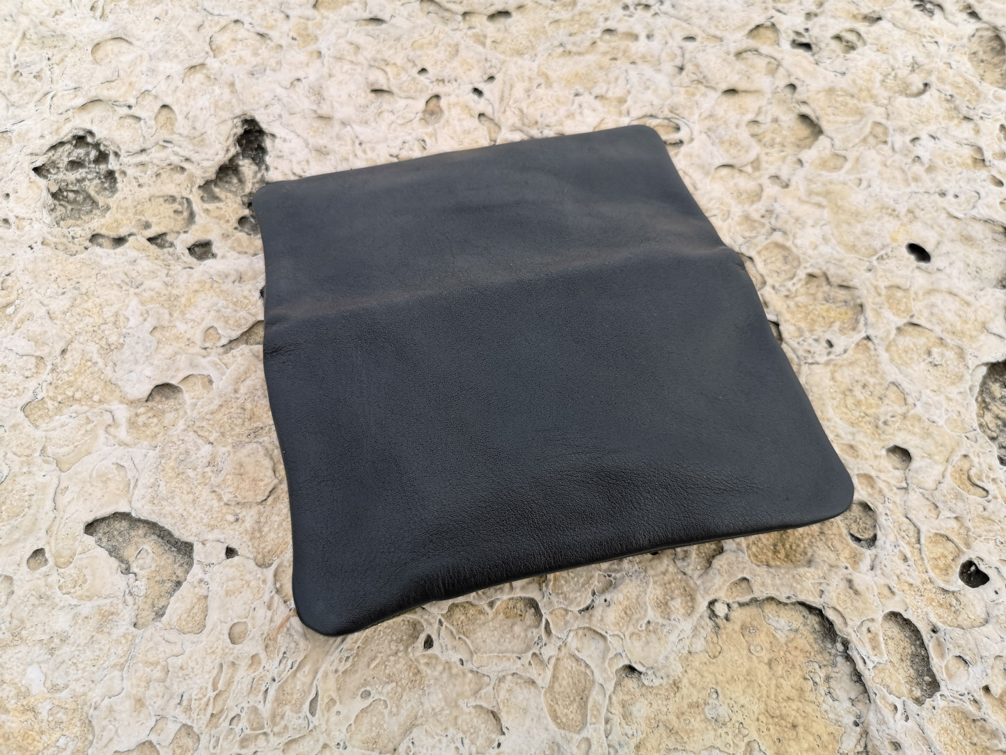 Tobacco Pouch in Leather mod. Berlin black green
