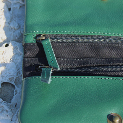 Tobacco Pouch in Leather mod. Berlin Green/Black