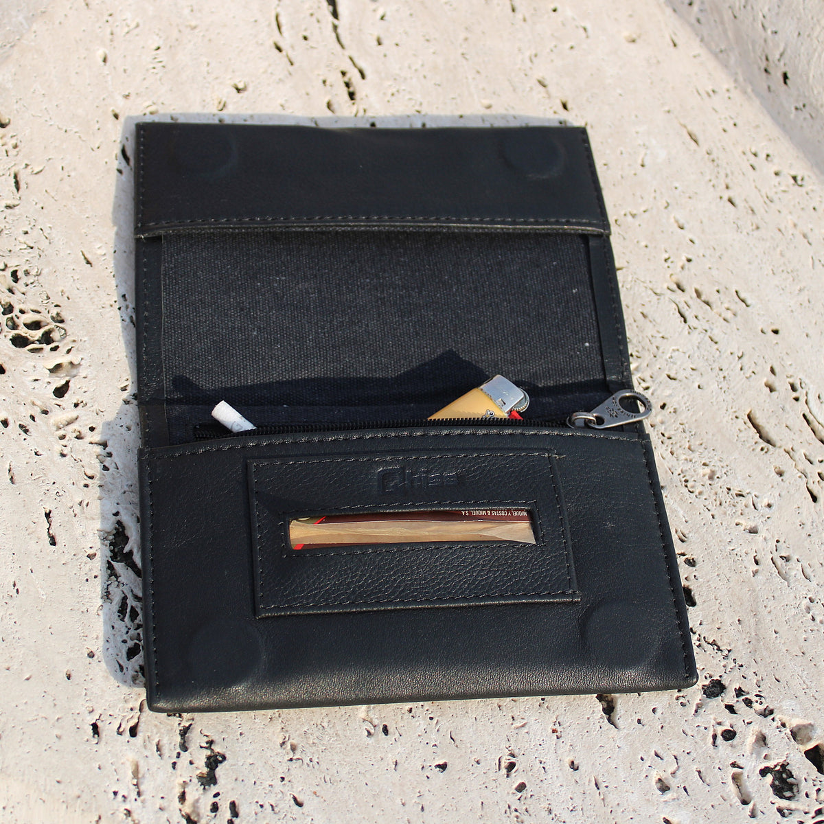 Portatabacco in Pelle Amsterdam nero CALAMITE