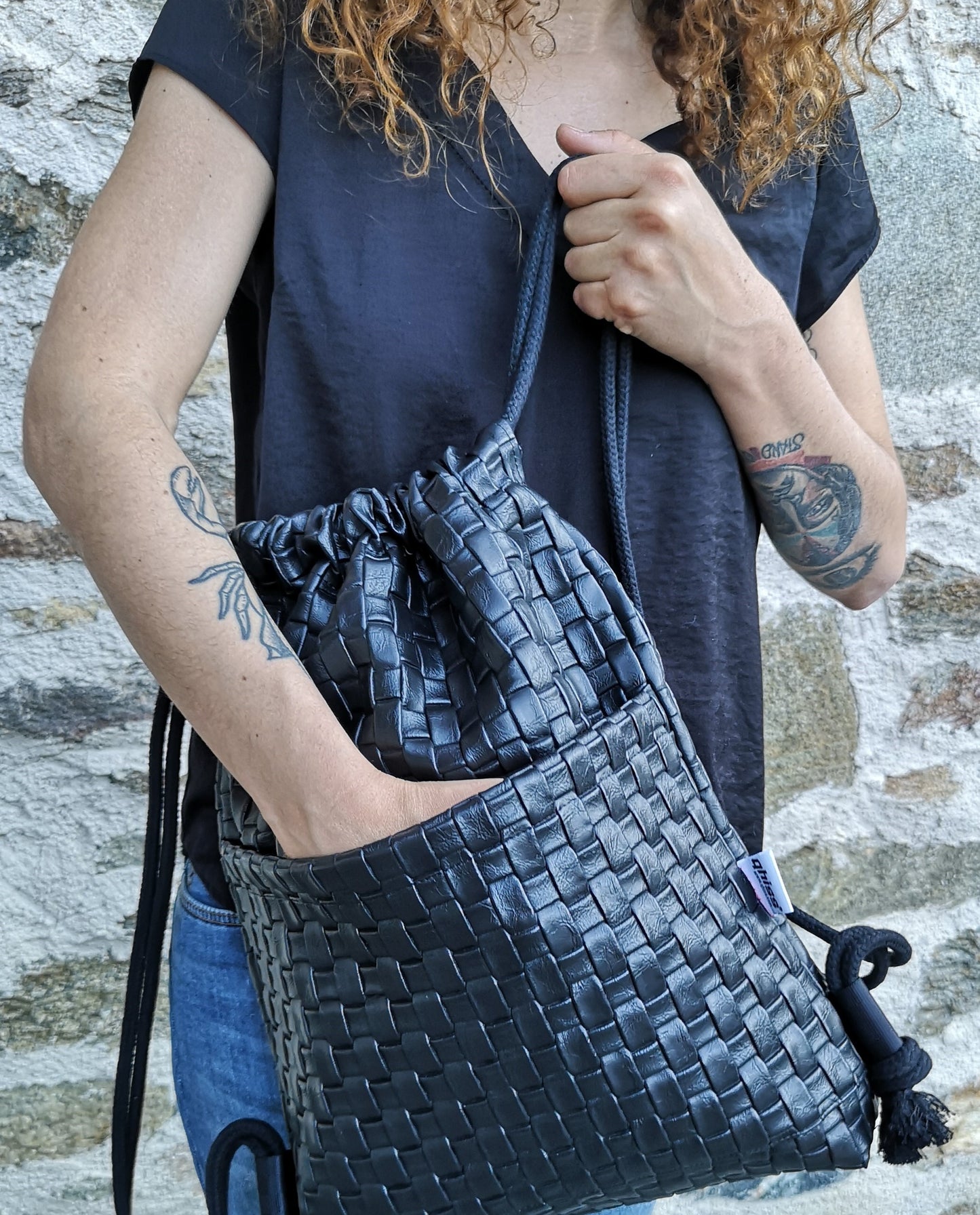 Drawstring bag in Vegan Leather TWIST Black