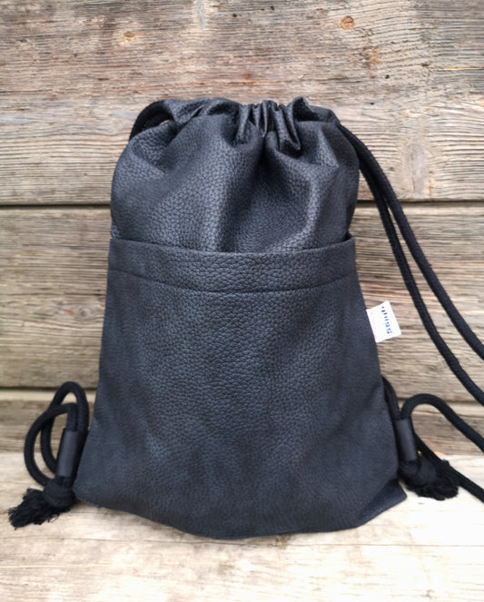 Drawstring Bag in vegan Leather Desert Black