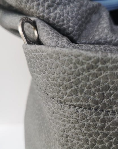 Drawstring Bag in vegan Leather Desert Grey