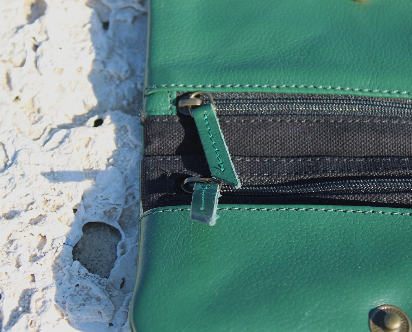 Tobacco Pouch in Leather mod. Berlin Green/Black